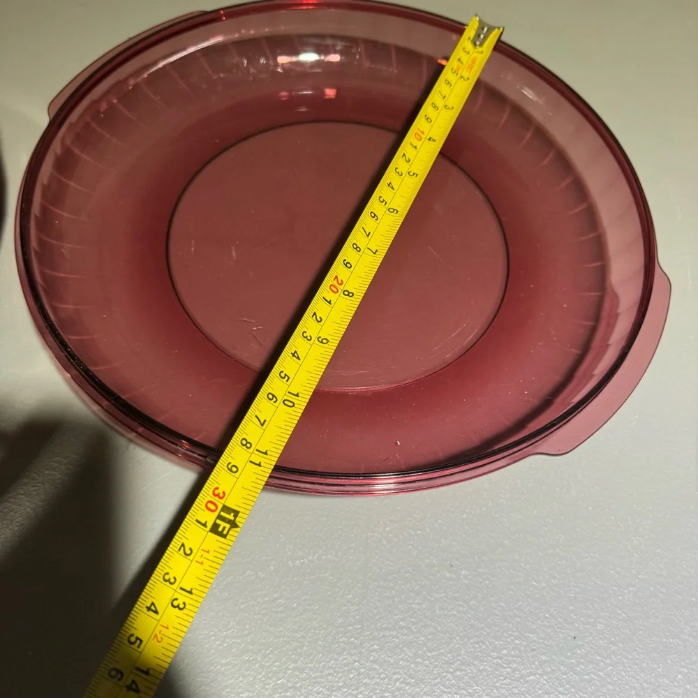 Tupperware VTG Preludio Cranberry Red Large‎ Food Bowl & Pie carrier with Lid